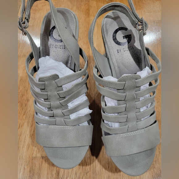 Womens Guess high heels - Picture 2 of 3